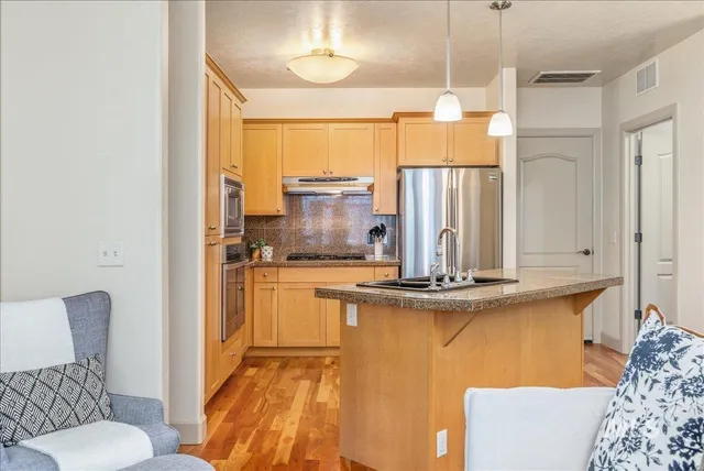 $385,000 | 1262 East Winding Creek Drive, Eagle, ID 83616