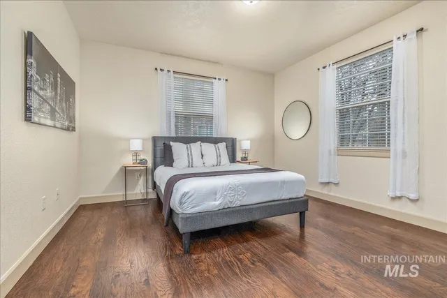 $385,000 | 1262 East Winding Creek Drive, Eagle, ID 83616