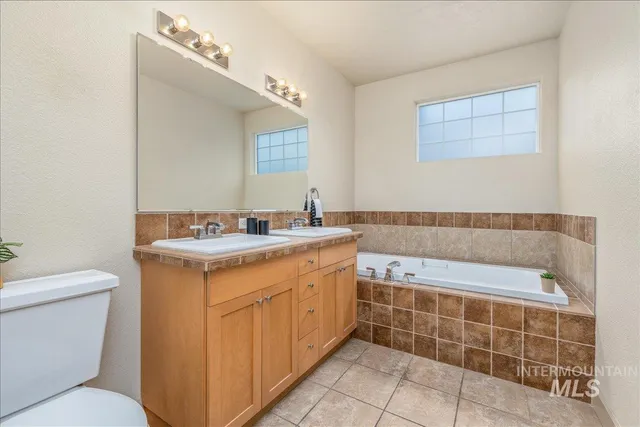 $385,000 | 1262 East Winding Creek Drive, Eagle, ID 83616