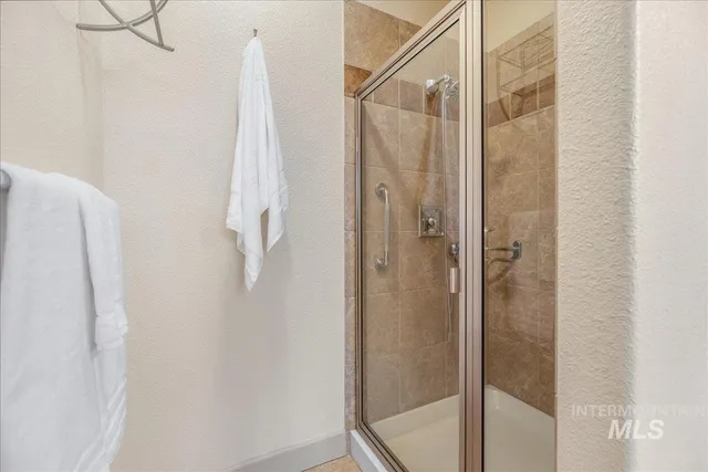 $385,000 | 1262 East Winding Creek Drive, Eagle, ID 83616