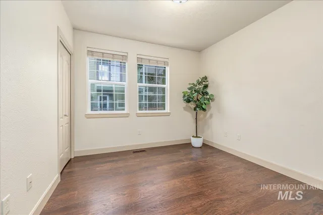 $385,000 | 1262 East Winding Creek Drive, Eagle, ID 83616