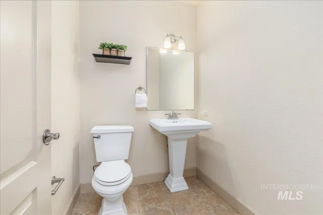 $385,000 | 1262 East Winding Creek Drive, Eagle, ID 83616