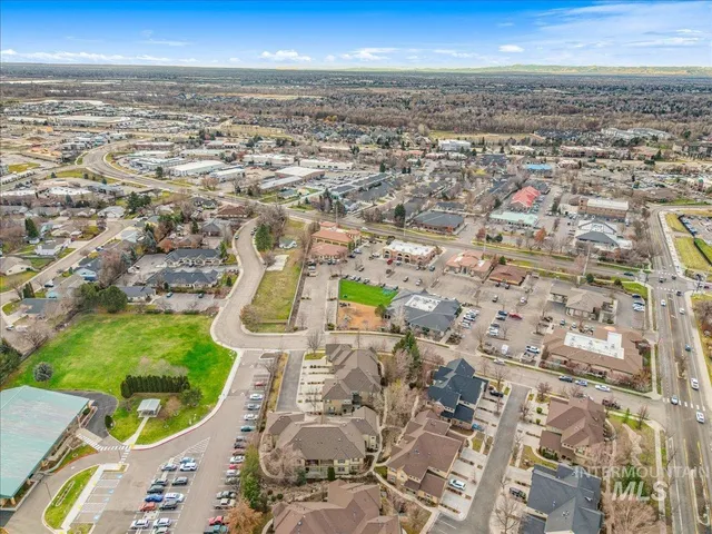 $385,000 | 1262 East Winding Creek Drive, Eagle, ID 83616