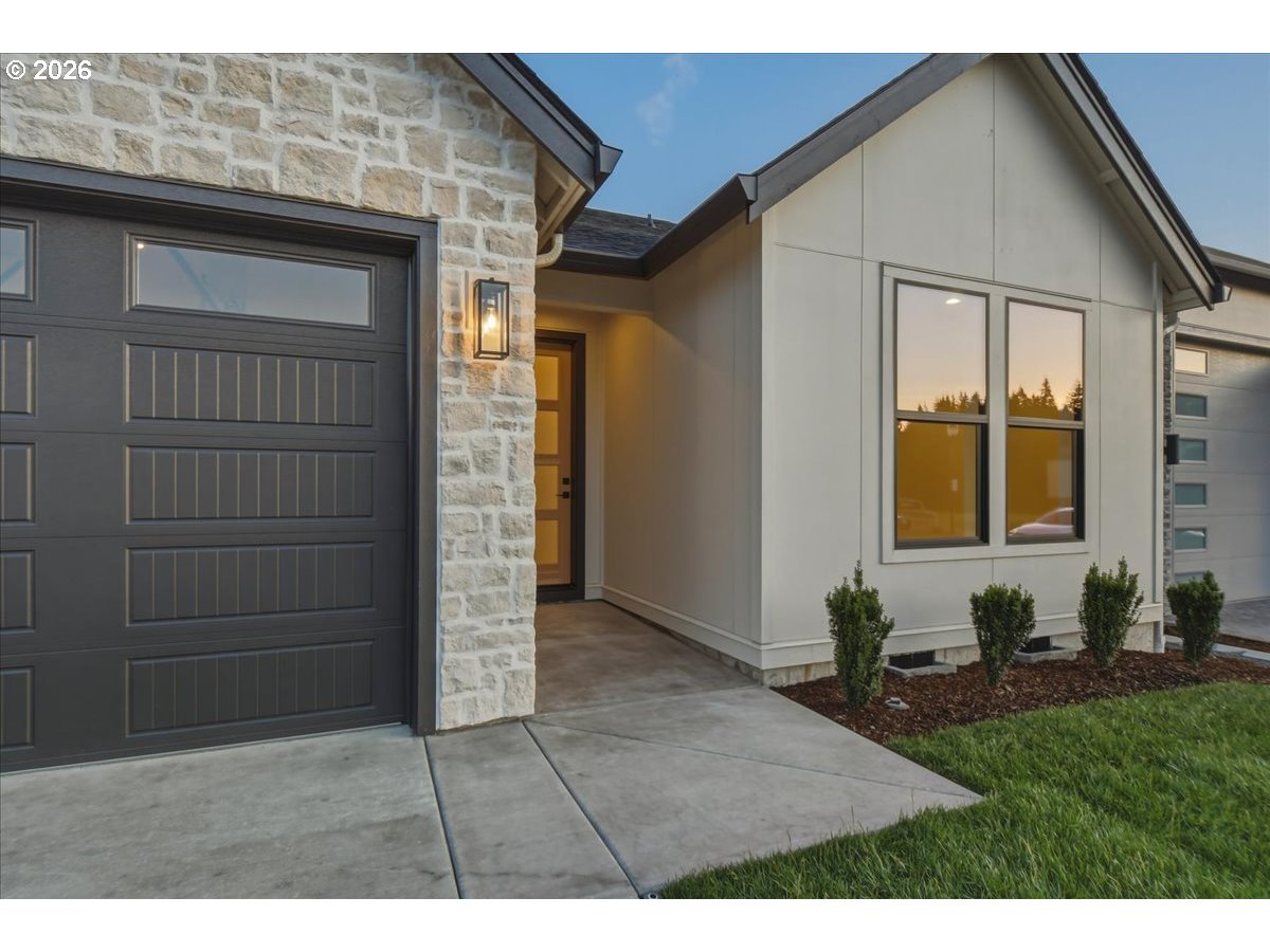 3709 North 12th Circle Ridgefield, WA 98642 - Photo 2 of 39 Gallery Image 2
