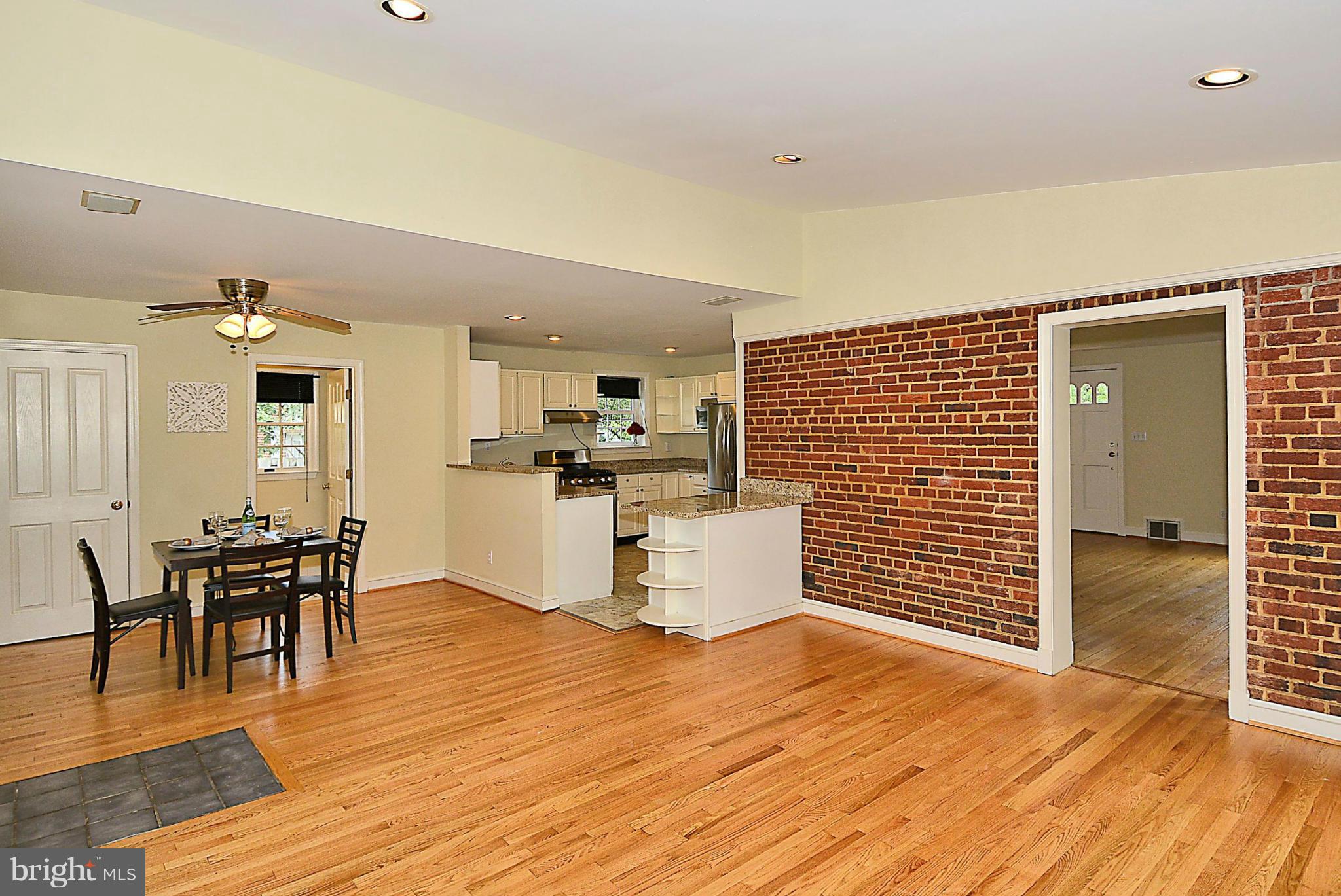2115 Cascade Road Silver Spring, MD 20902 - Photo 6 of 24 Family Room