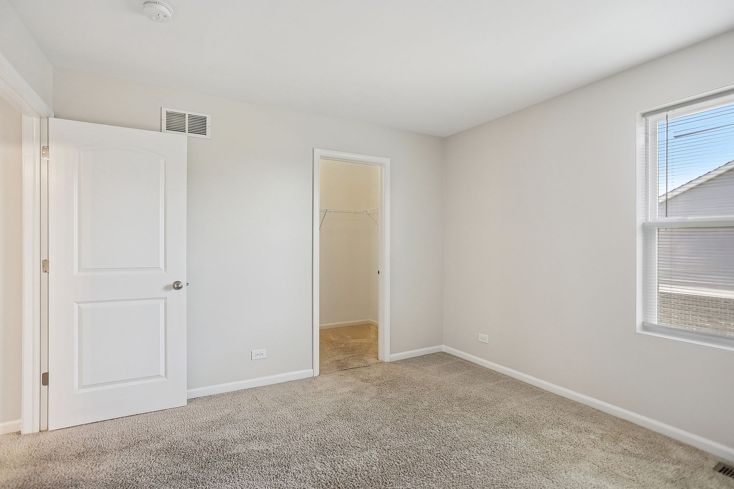 1672 Glenbrooke Lane New Lenox, IL 60451 - Photo 10 of 15 a view of an empty room