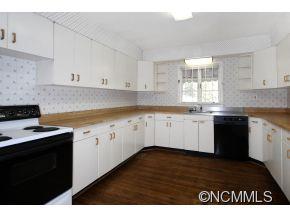 10 Club View Road Asheville, NC 28804 - Photo 5 of 24 Gallery Image 5
