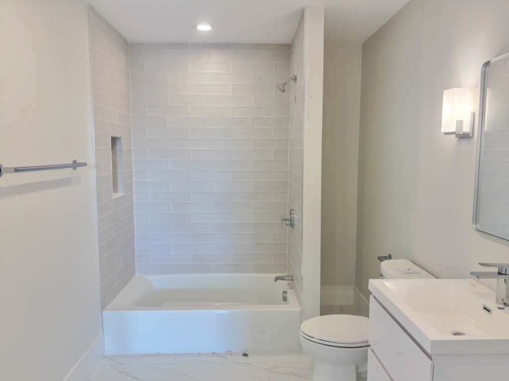 421 High Street, Unit TH308 Medford, MA 02155 - Photo 14 of 32