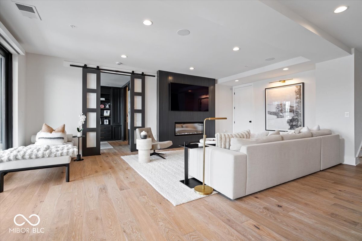 41 North Rangeline Road, Unit 306 Carmel, IN 46032 - Photo 5 of 40