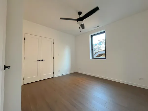 $6,300 | 3710 North Kenmore Avenue, Unit 4, Chicago, IL 60613