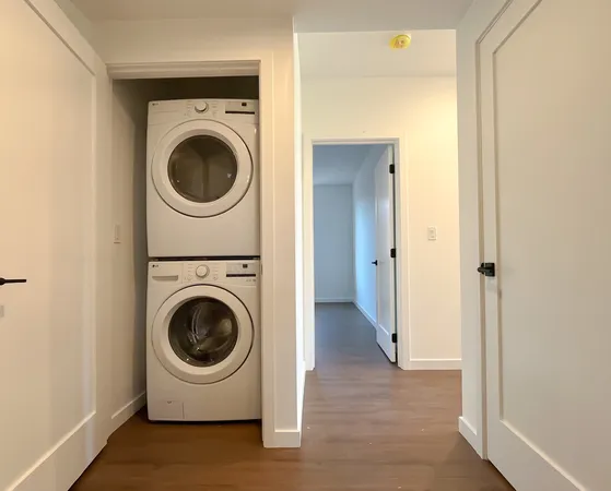 $6,300 | 3710 North Kenmore Avenue, Unit 4, Chicago, IL 60613