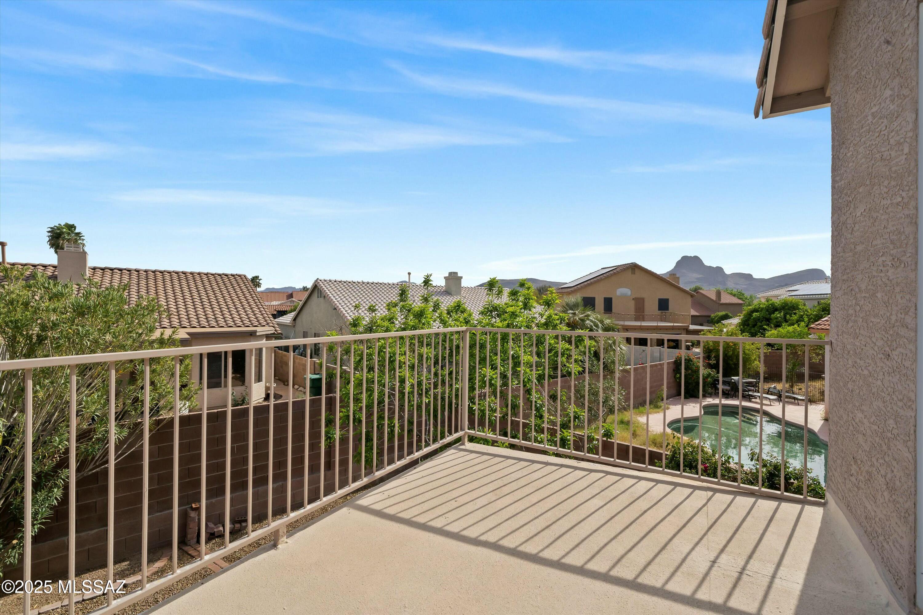 8768 North Maple Ridge Place Tucson, AZ 85743 - Photo 11 of 45 Gallery Image 11