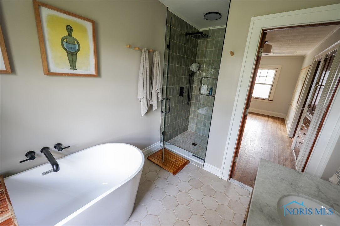 5243 Flanders Road Toledo, OH 43623 - Photo 11 of 36 Gallery Image 11