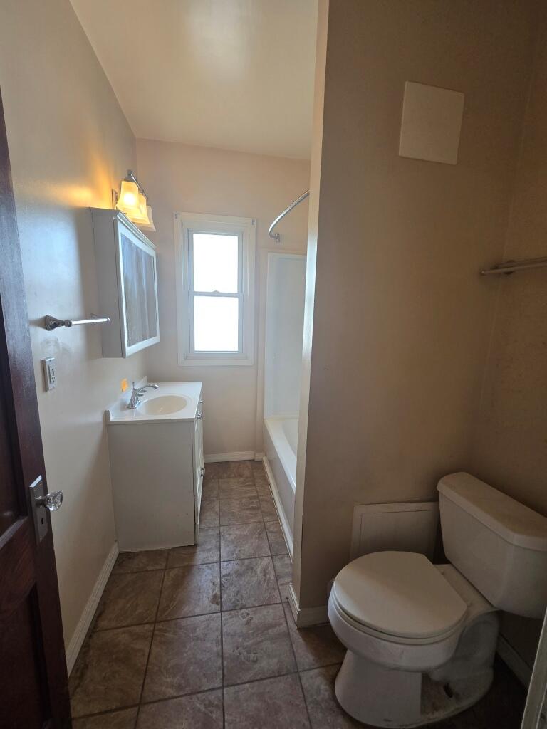 631 Johnson Street Gary, IN 46402 - Photo 19 of 40 768x1024