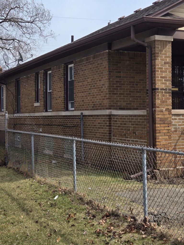 631 Johnson Street Gary, IN 46402 - Photo 2 of 40 768x1024