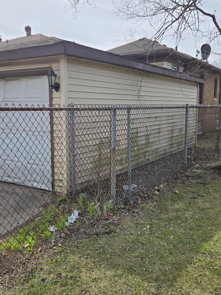 631 Johnson Street Gary, IN 46402 - Photo 7 of 40 768x1024