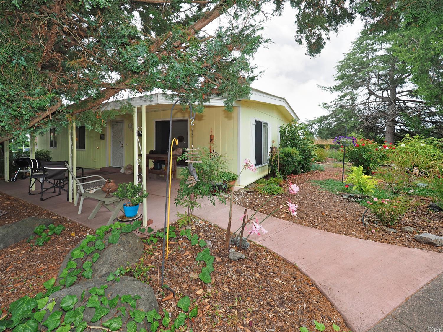29 Sequoia Circle, Unit 29 Santa Rosa, CA 95401 - Photo 1 of 1 Gallery Image 1