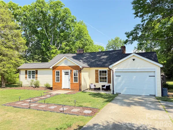 $379,900 | 1442 Lee Pearson Road, Granite Falls, NC 28630