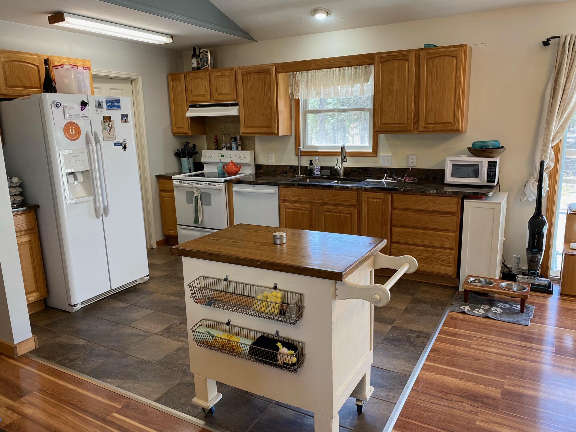 4810 East 28 Road Cadillac, MI 49601 - Photo 10 of 35 kitchen 1