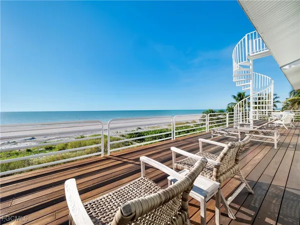 $6,600,000 | 16500 Captiva Drive, Captiva, FL 33924