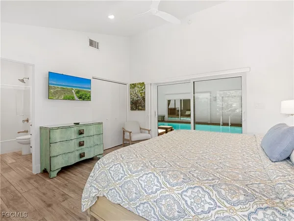 $6,600,000 | 16500 Captiva Drive, Captiva, FL 33924