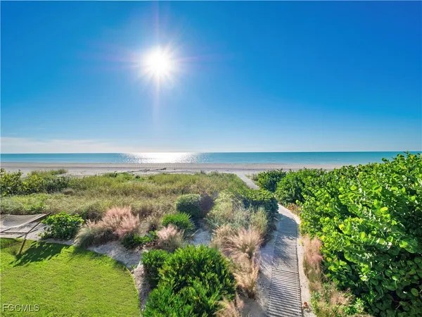 $6,600,000 | 16500 Captiva Drive, Captiva, FL 33924