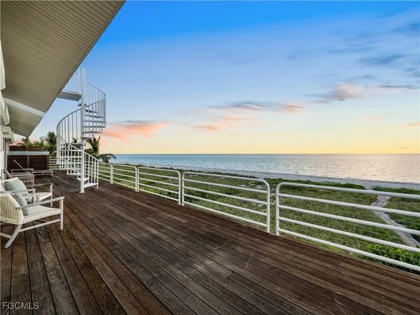 $6,600,000 | 16500 Captiva Drive, Captiva, FL 33924