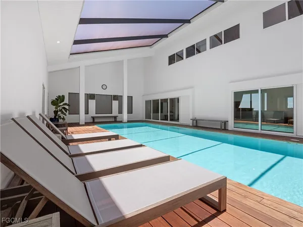 $6,600,000 | 16500 Captiva Drive, Captiva, FL 33924