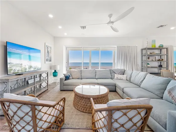 $6,600,000 | 16500 Captiva Drive, Captiva, FL 33924