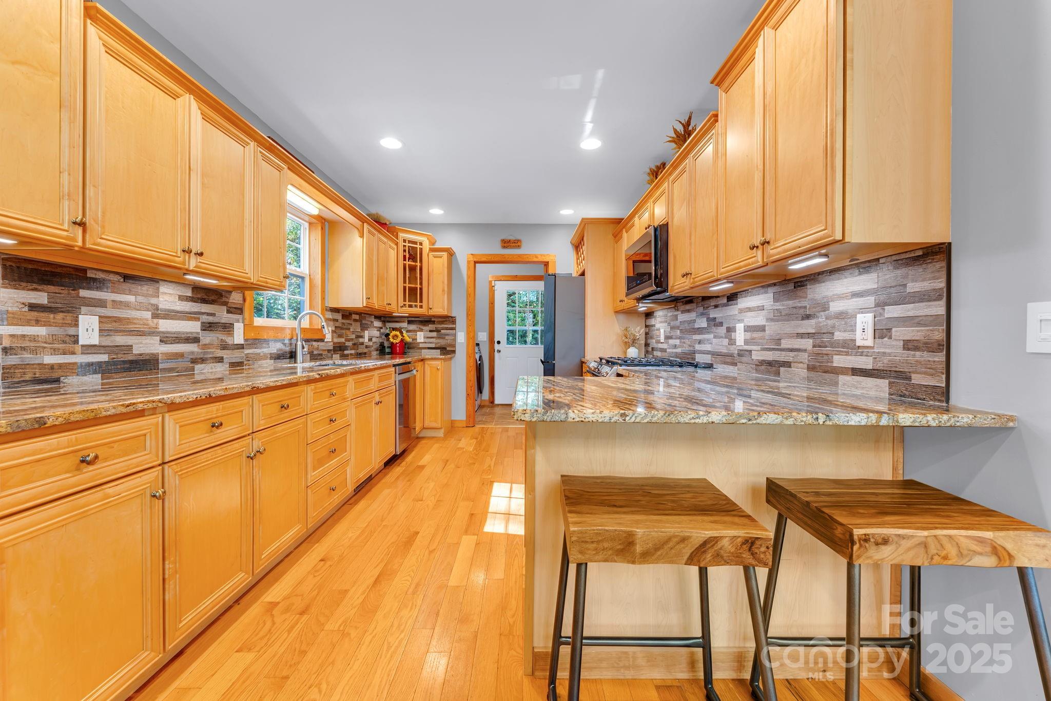 245 Bear Paw Ridge Whittier, NC 28789 - Photo 5 of 48 Gallery Image 5