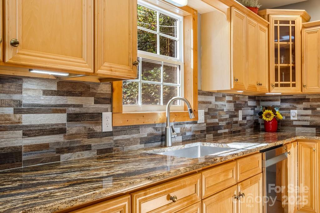 245 Bear Paw Ridge Whittier, NC 28789 - Photo 8 of 48 Gallery Image 8