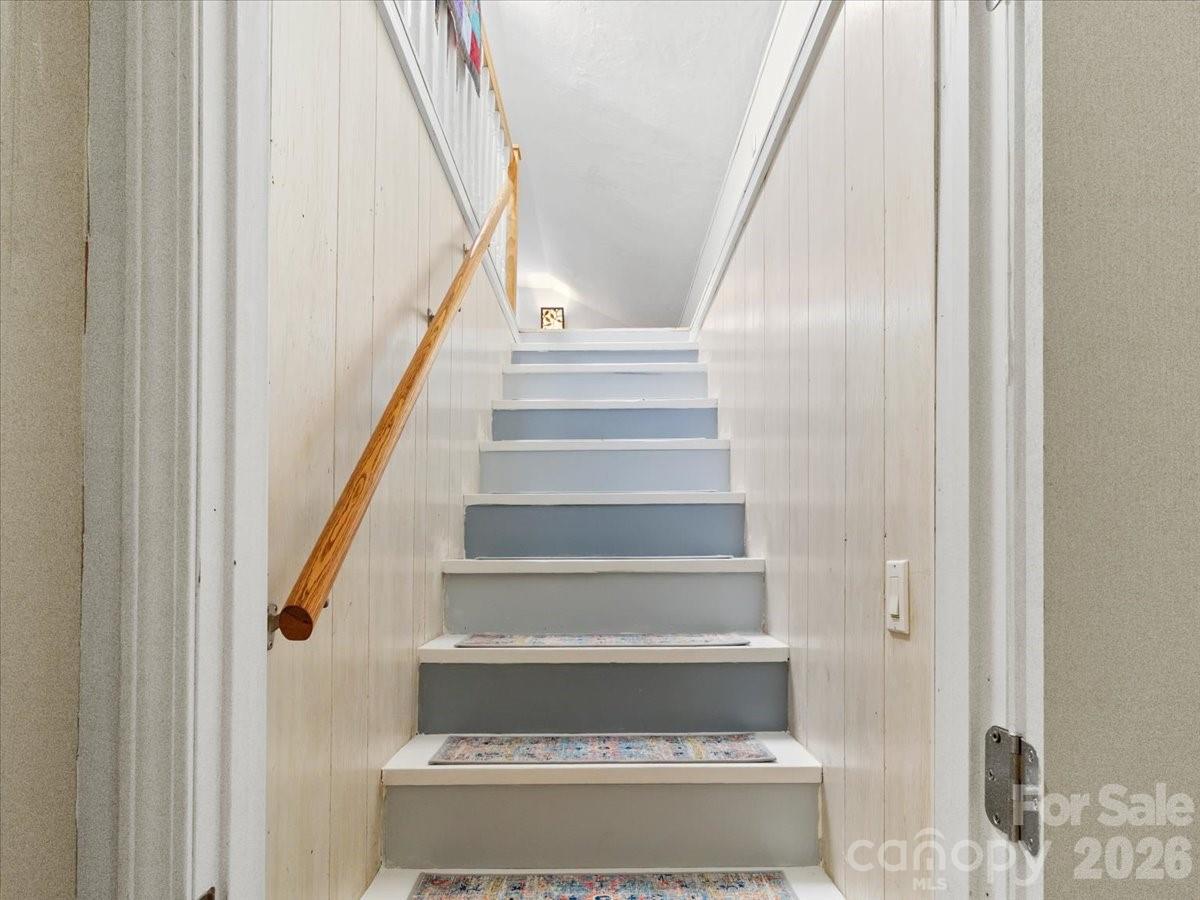 9130 Double Island Road Green Mountain, NC 28740 - Photo 29 of 40