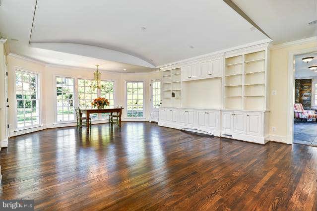6236 Radcliff Road Alexandria, VA 22307 - Photo 13 of 29 Interior (General)