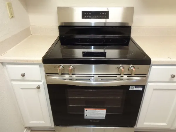 $850 | 5644 Birchmont Drive, Unit C, Houston, TX 77091