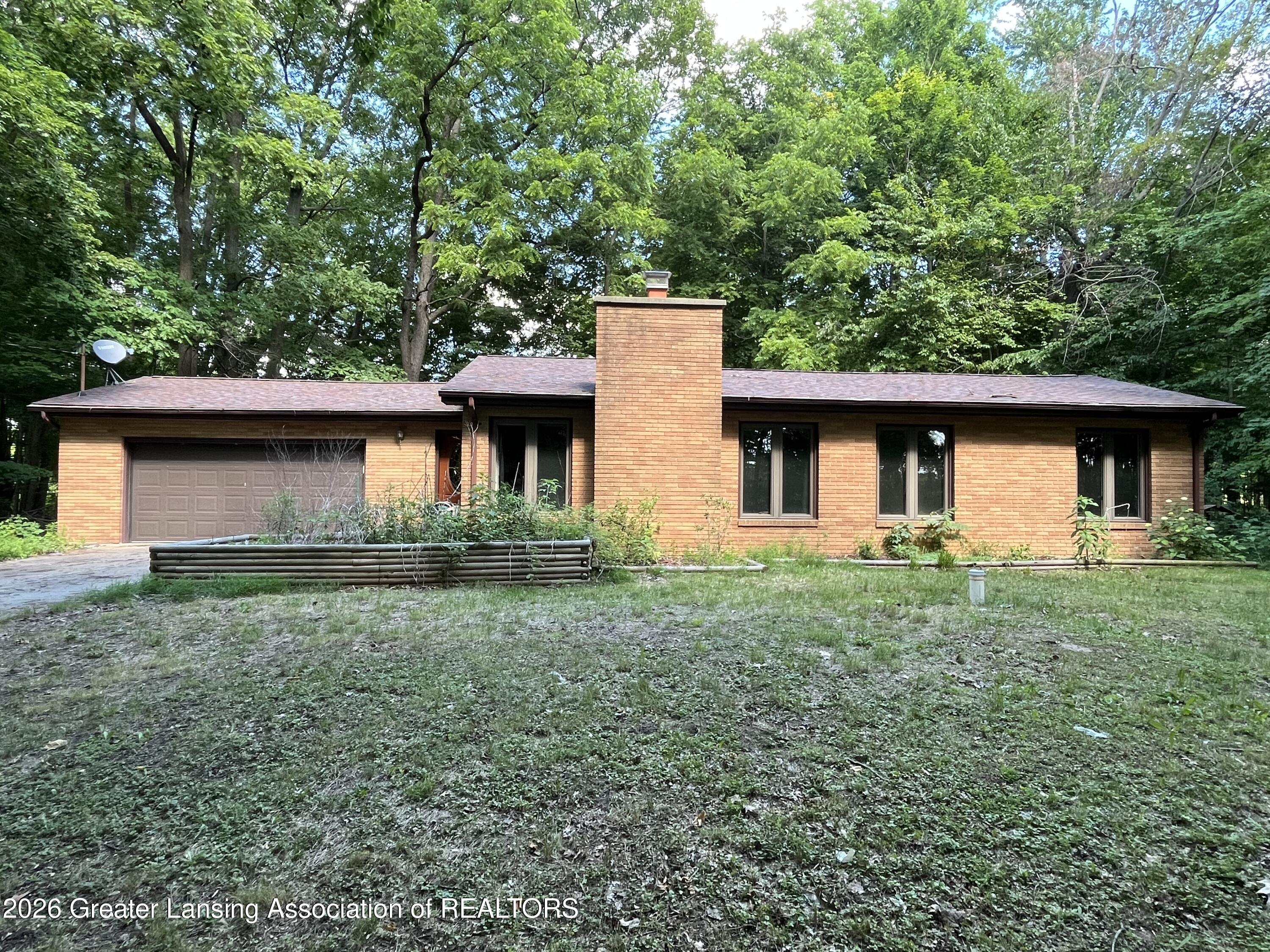 13708 Oneida Road Grand Ledge, MI 48837 - Photo 1 of 22 IMG_1049