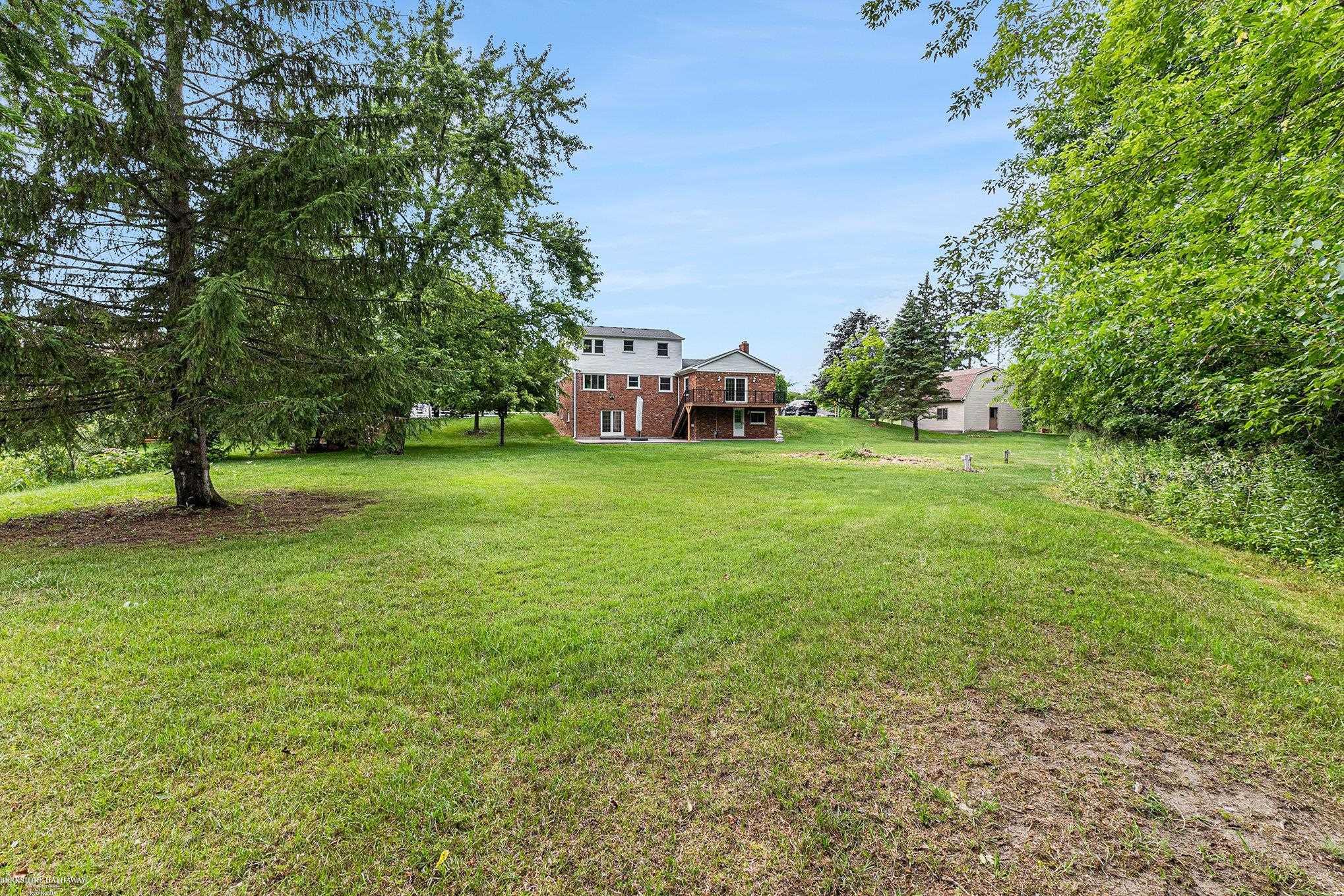 21180 Armada Ridge Road Armada, MI 48005 - Photo 11 of 40