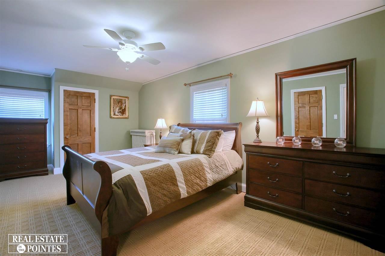 253 Lewiston Road Grosse Pointe Farms, MI 48236 - Photo 26 of 41