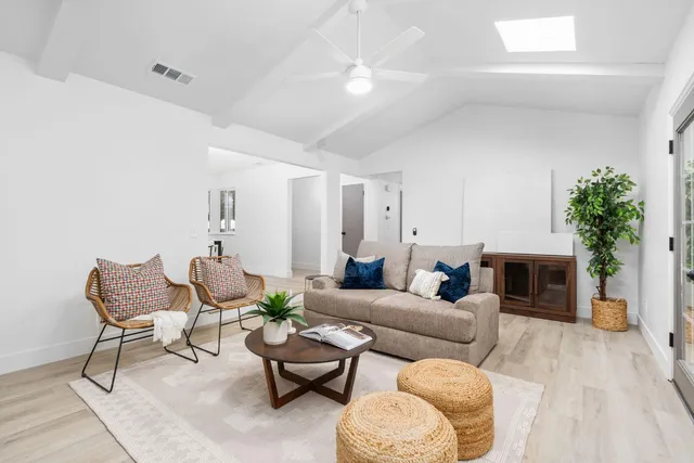 $409,000 | 1598 Beverly Avenue, Clovis, CA 93611