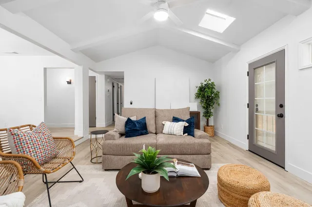 $409,000 | 1598 Beverly Avenue, Clovis, CA 93611