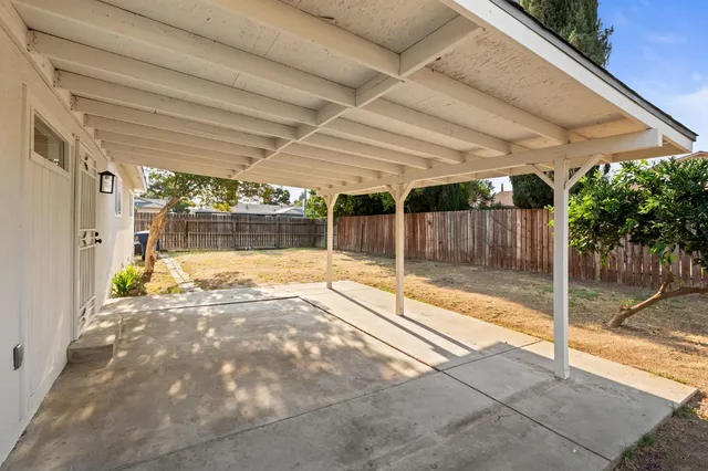 $409,000 | 1598 Beverly Avenue, Clovis, CA 93611