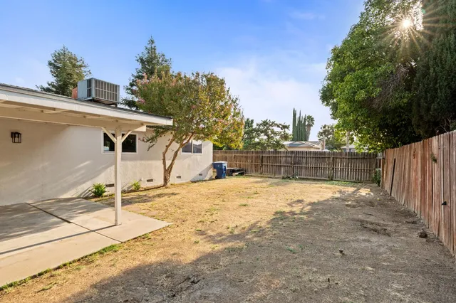 $409,000 | 1598 Beverly Avenue, Clovis, CA 93611