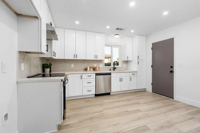 $409,000 | 1598 Beverly Avenue, Clovis, CA 93611