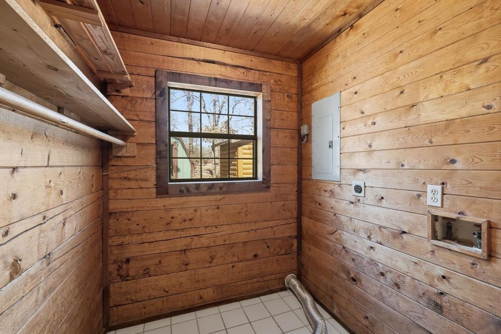 504 Windsor Lane Springtown, TX 76082 - Photo 22 of 40 a view of storage and utility room