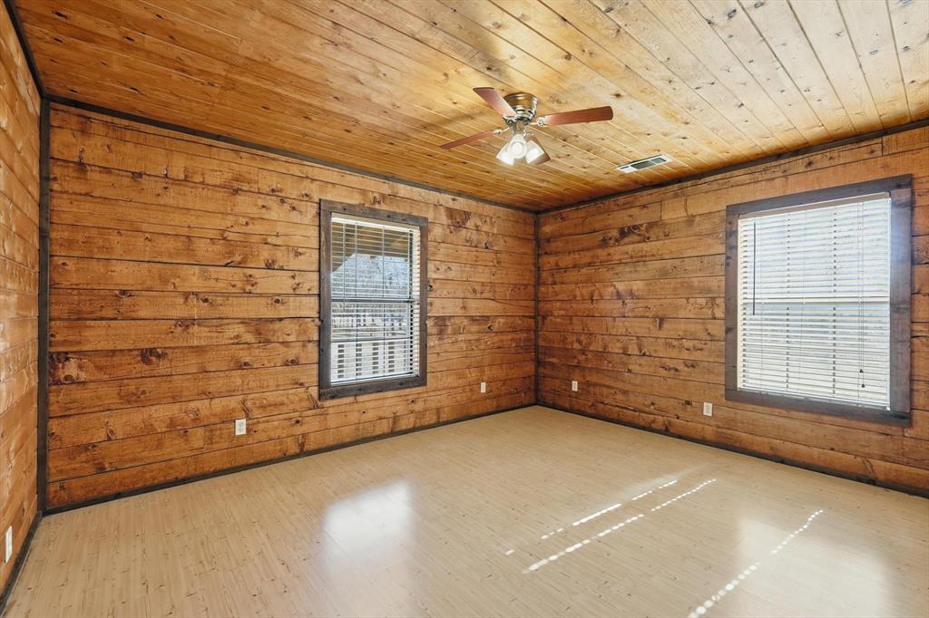 504 Windsor Lane Springtown, TX 76082 - Photo 27 of 40