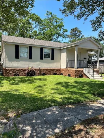 $1,800 | 1112 Evergreen Drive, Gretna, LA 70053