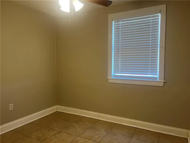 $1,800 | 1112 Evergreen Drive, Gretna, LA 70053