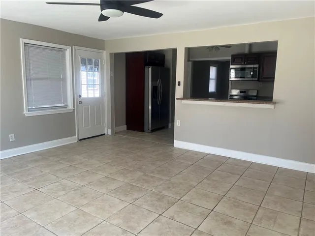 $1,800 | 1112 Evergreen Drive, Gretna, LA 70053