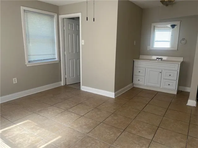 $1,800 | 1112 Evergreen Drive, Gretna, LA 70053