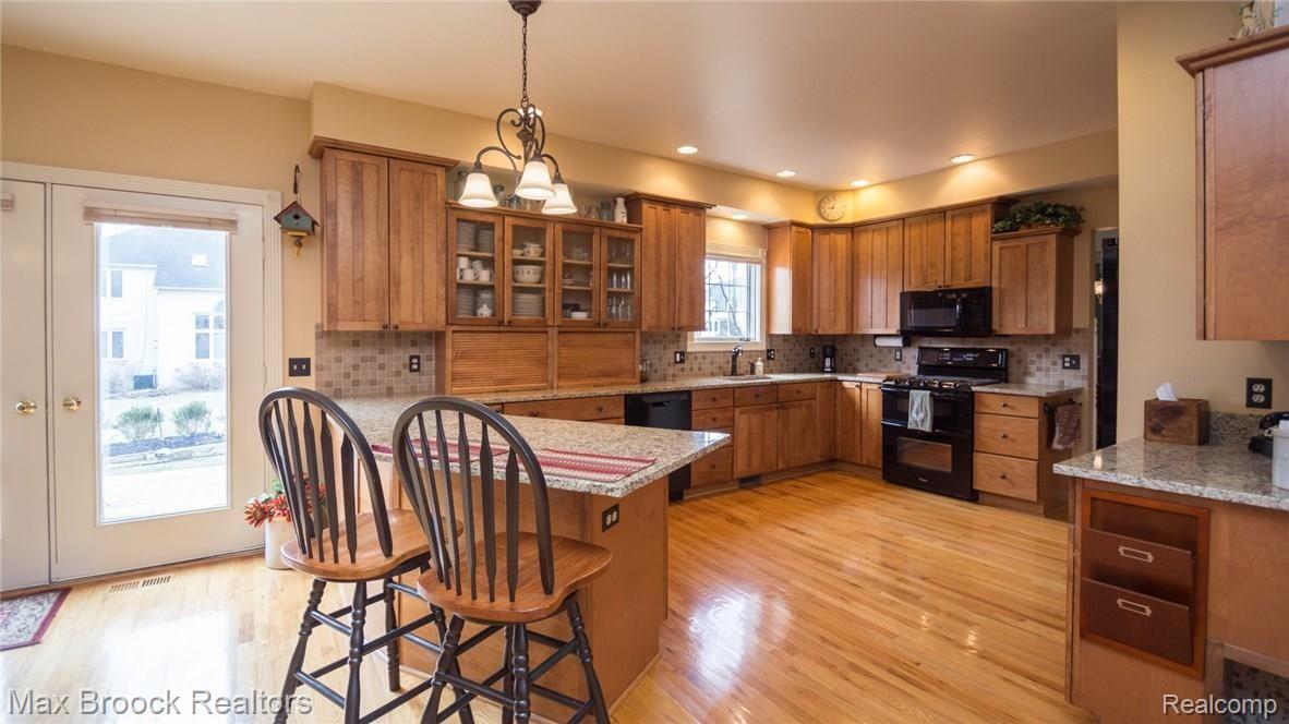 646 East Long Lake Road Troy, MI 48085 - Photo 16 of 55 24_27.jpg
