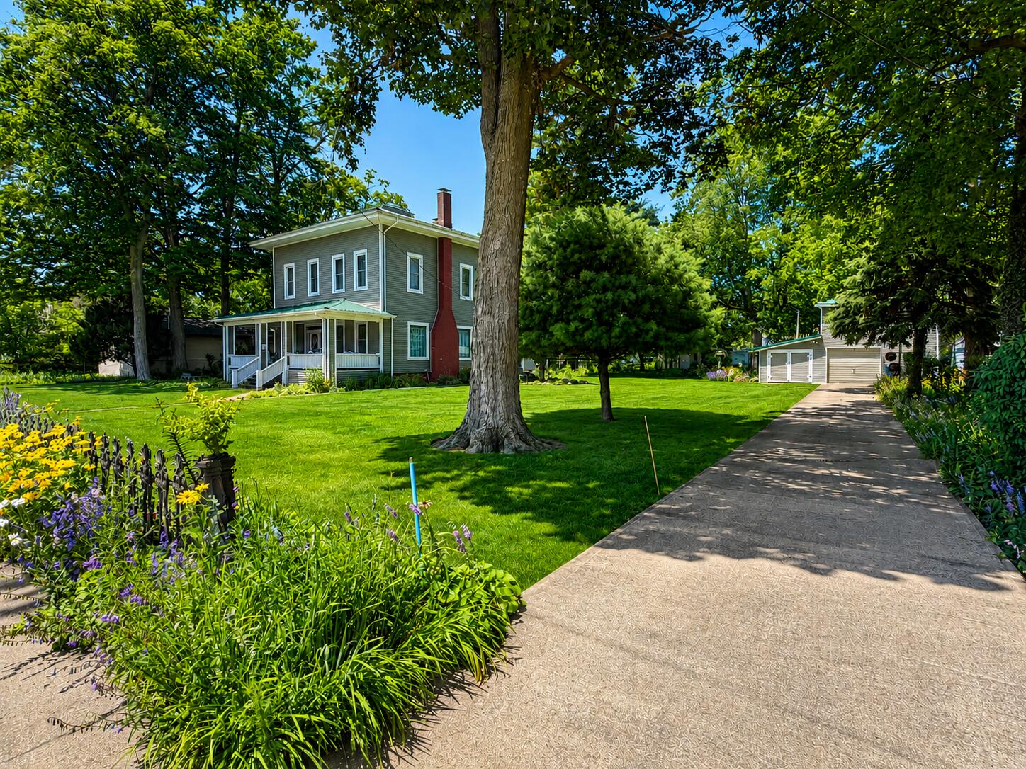 116 West Sherwood Street Decatur, MI 49045 - Photo 2 of 34 PAVED DRIVEWAY